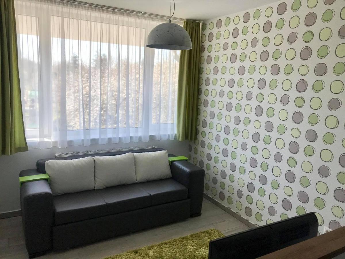 Rubin Eszter Apartman Sárvár Sarvar Exterior foto